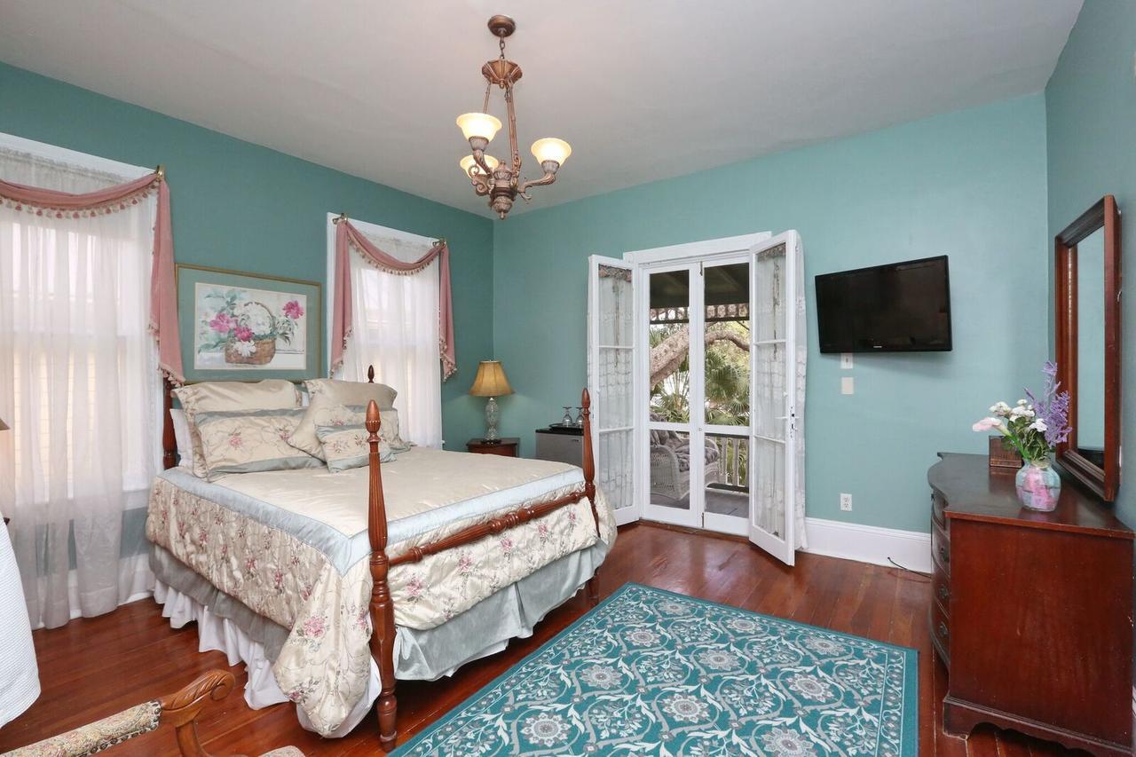 Historic Sevilla House (Adults Only) Сент Августин Екстериор снимка